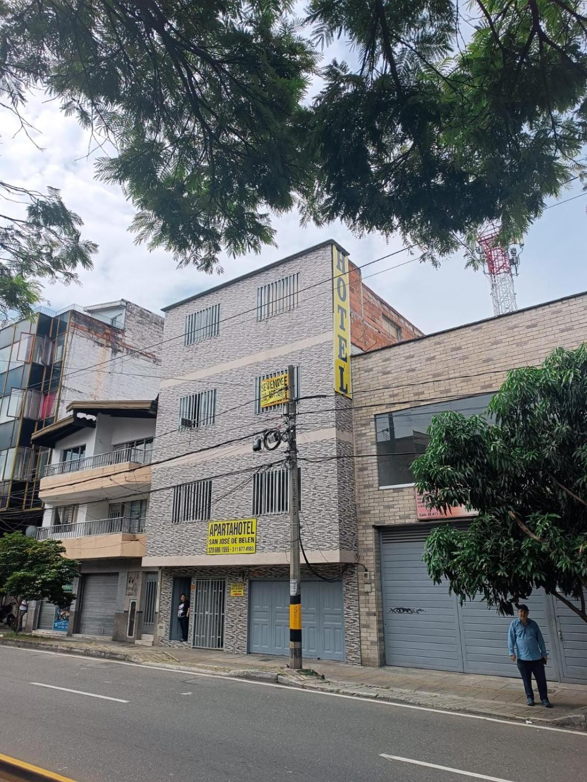 Apartahotel San Jose De Belen Medellin Bagian luar foto